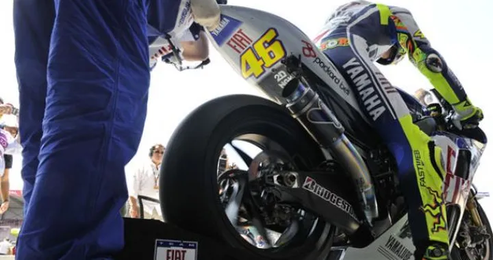 MotoGP: Rossi corre al Sachs. Ok del medico