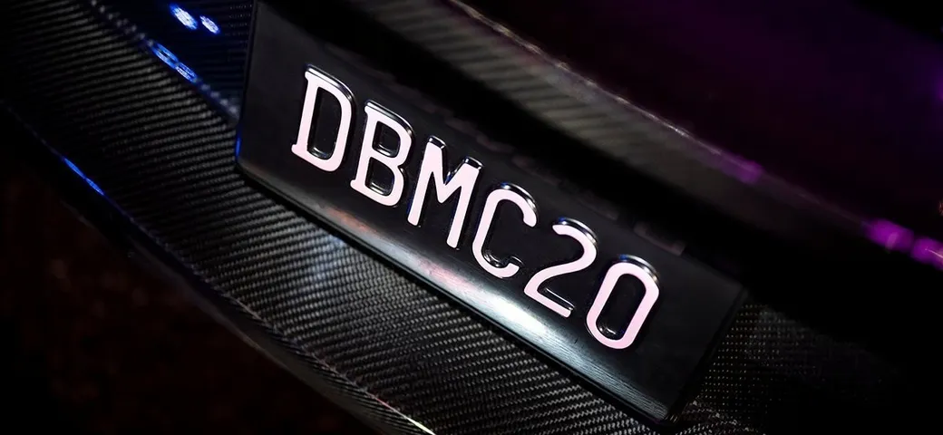 Maserati MC20, un teaser anticipa la one-off dedicata a David Beckham