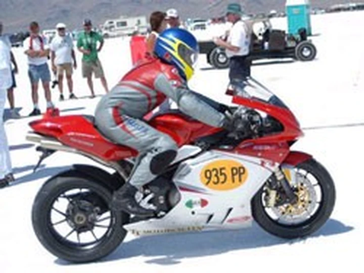 MV Agusta da record a Bonneville Land