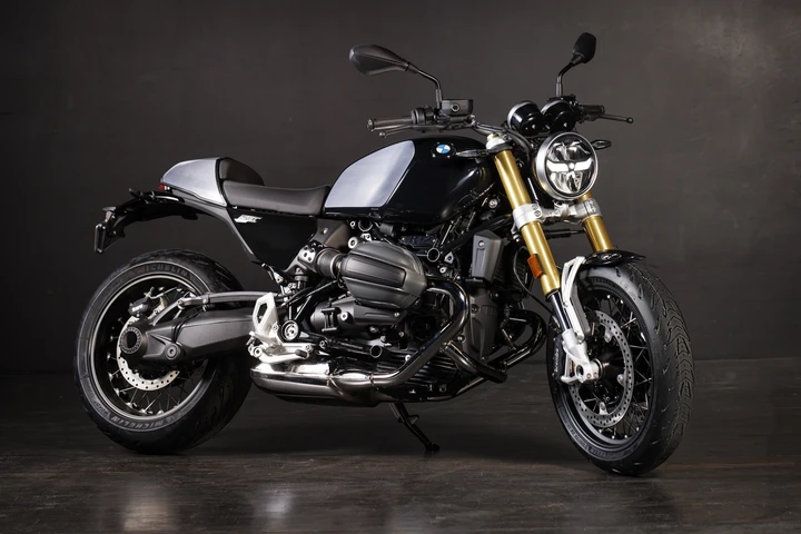 BMW R 12 nineT: debutta ufficialmente la nuova roadster classica [FOTO]