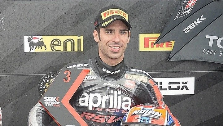 SBK Donington 2014, Melandri in prima fila: 