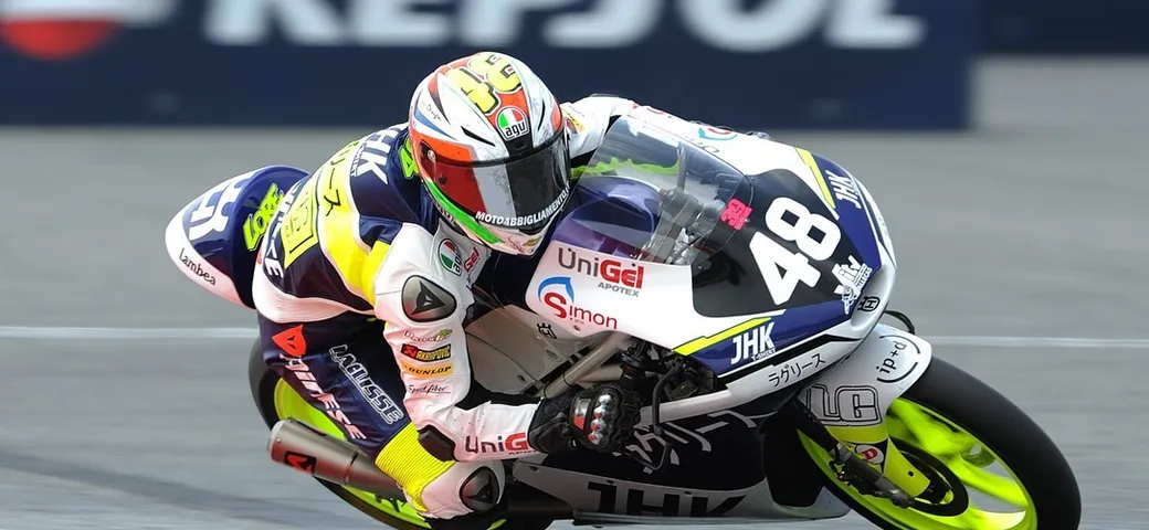 CEV Moto3 Montmelò, doppietta di Lorenzo Dalla Porta leader nel “mondialino”. Arbolino a podio
