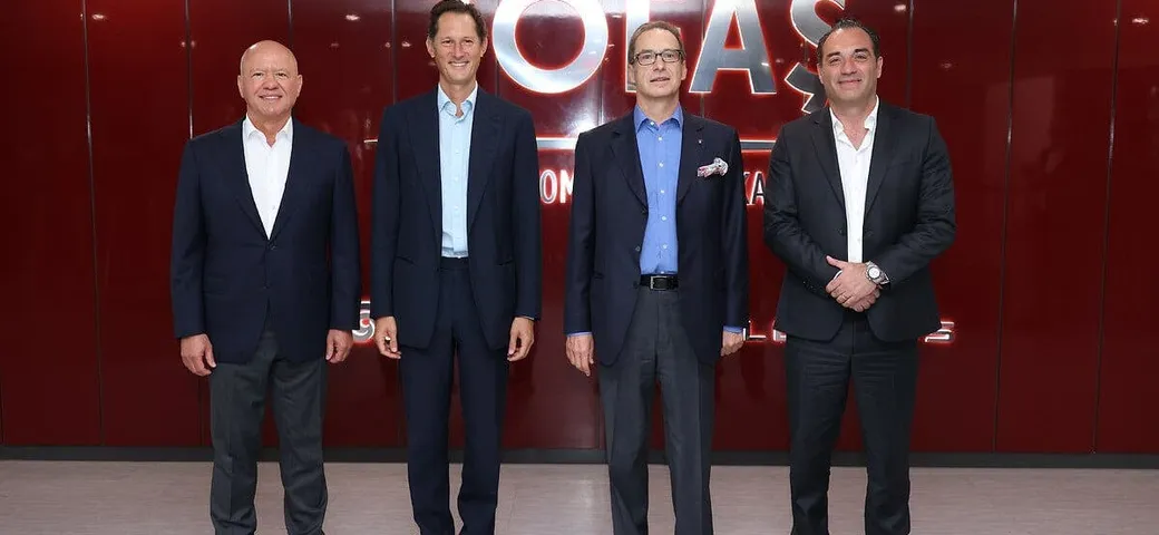 Stellantis rafforza le partnership estere: Elkann e Filosa in Turchia