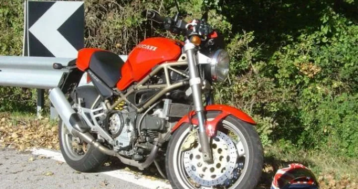 Foto del giorno: Ducati Monster 944 Factory