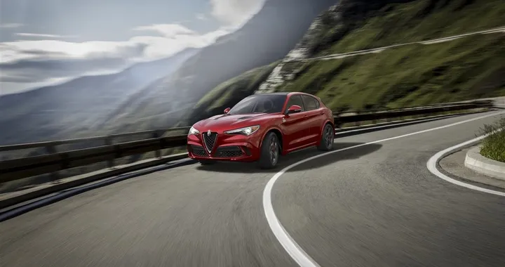 Alfa Romeo Stelvio Quadrifoglio: prezzi da 95.000 euro