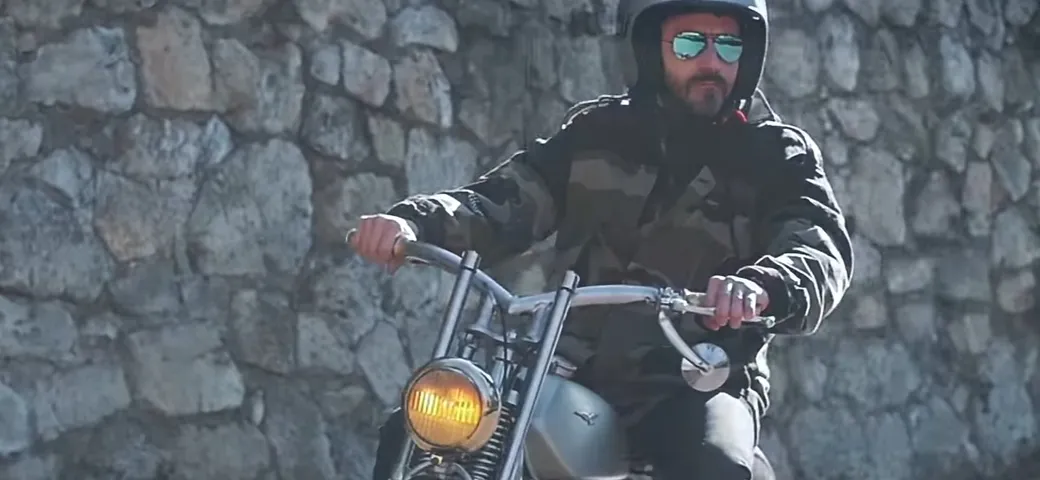 Max Biaggi e Moto Guzzi nel video di Bianca Atzei