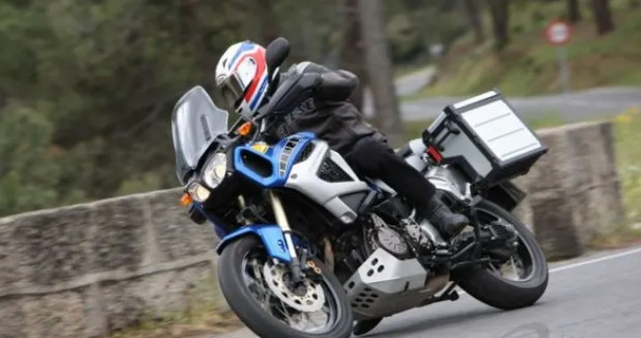 TEST: Faccia a faccia con la Yamaha XT1200Z Super Ténéré 1200