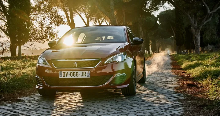 Peugeot 308 GTi : la video prova in pista e su strada