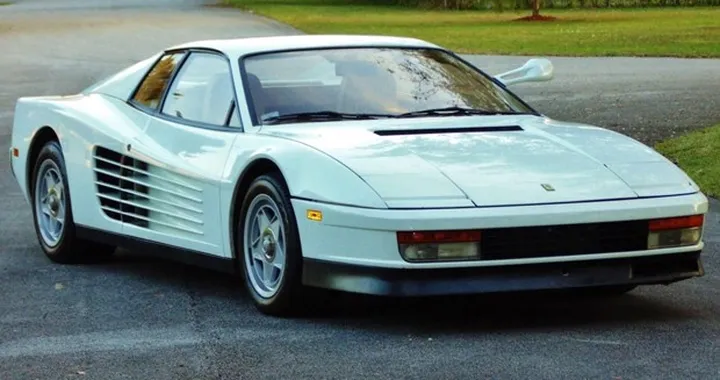La Ferrari Testarossa di Miami Vice di nuovo all'asta
