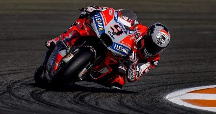 Ducati "Non pretendiamo che Petrucci batta Dovi per forza"