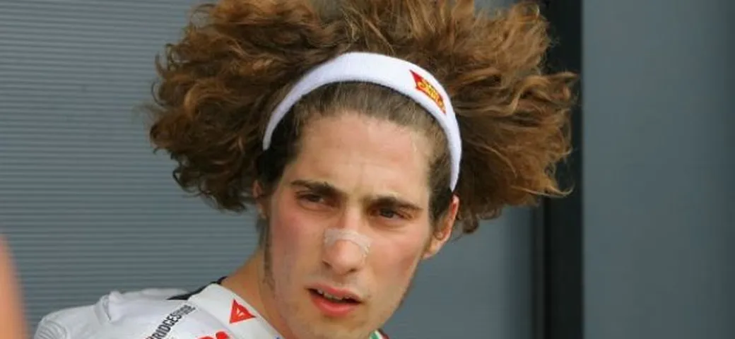 Mugello, warm-up con il sole. Simoncelli e Dovizioso davanti a Stoner. Musica Honda. Rossi nono (+1.029)
