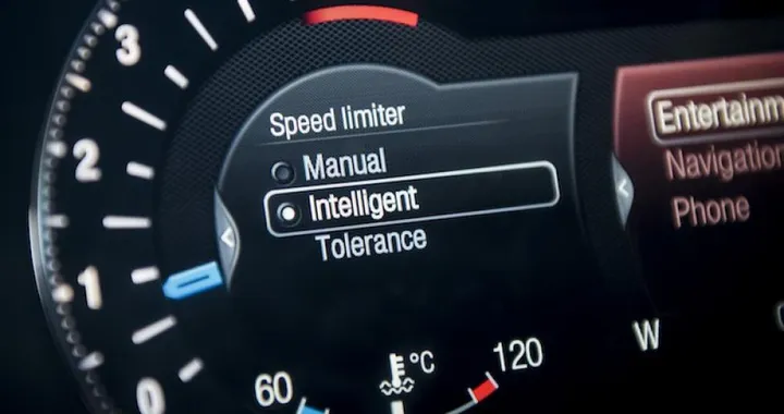 Limitatore di velocità: sarà obbligatorio per le auto nuove in Europa