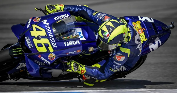 MotoGP, Rossi deluso “suona la sveglia” a Yamaha