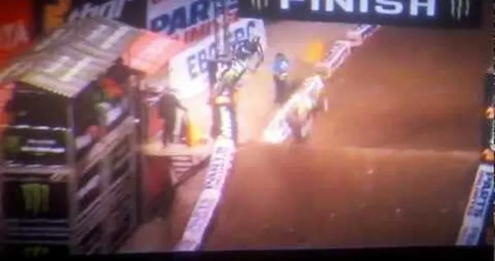 Justin Bogle HUGE crash Toronto 2012 supercross