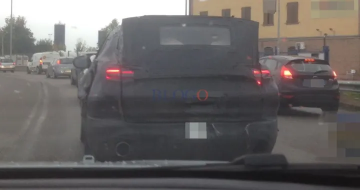 Alfa Romeo Stelvio: foto spia di un nostro lettore