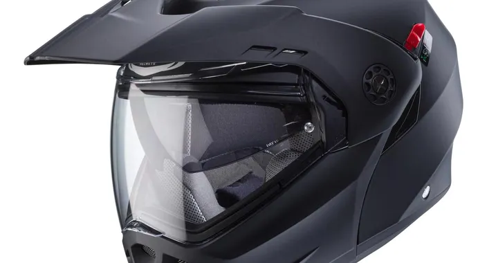 Caberg Tourmax X: svelato il primo casco apribile per gli amanti dell’avventura [FOTO]