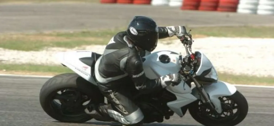 Scatto in Corsa: Honda CB1000R ad Adria