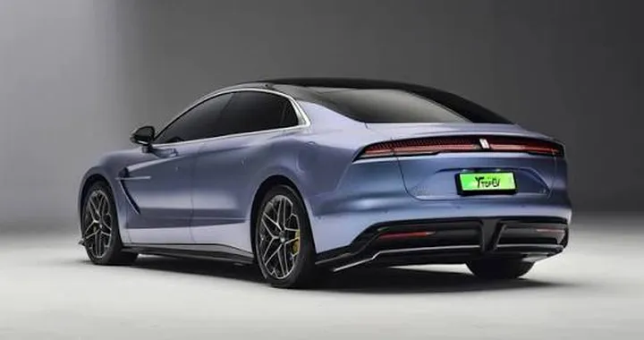 BYD mette alla prova la batteria: dopo 30.000 km conserva il 98,7% della capacità