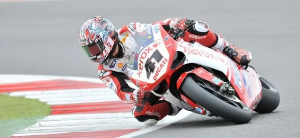 WSBK: Ducati Xerox fra alti e bassi. Fabrizio soddisfatto, Haga da dimenticare