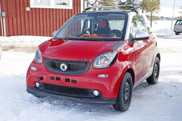 Smart Brabus: foto spia della sportiva