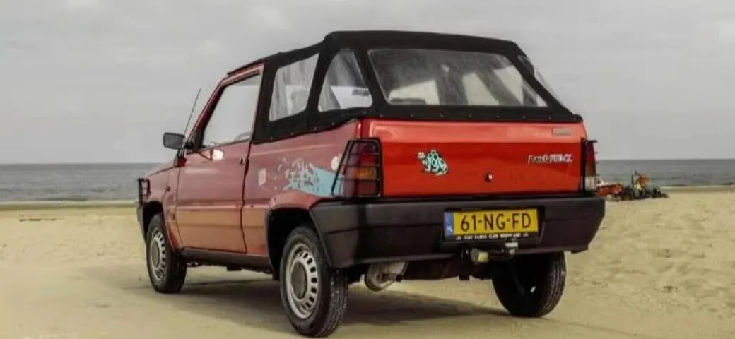 Una Fiat Panda più unica che rara, è cabrio: i collezionisti la desiderano