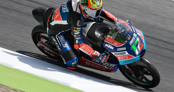Moto3, Barcellona: Bezzecchi vola nelle libere