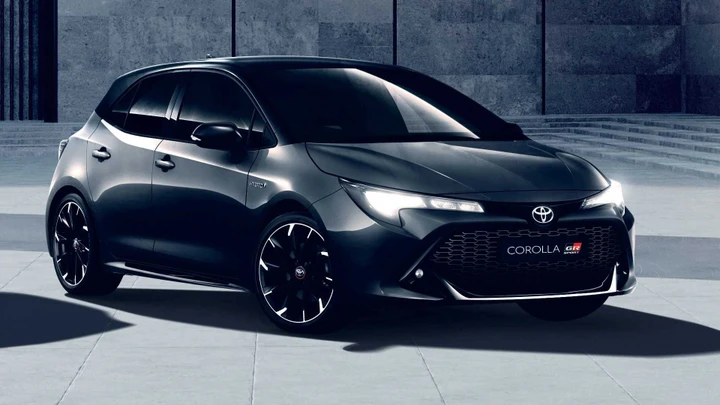 Toyota Corolla e C-HR Black Edition: svelata la serie speciale dark
