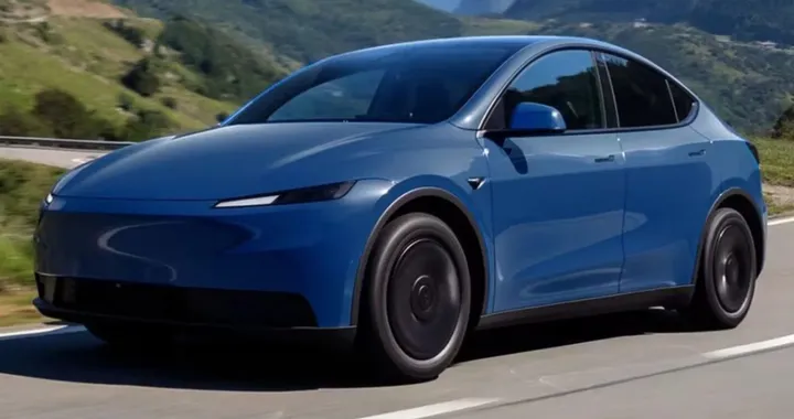 Tesla Model Y, nuova tinta Coastal Blue: quanto costa e cosa cambia