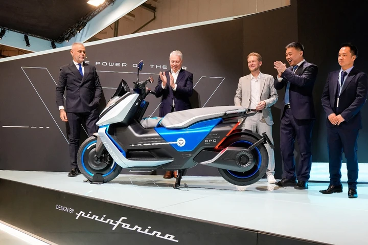 APD Concept: il maxiscooter elettrico di Vmoto e Pininfarina vince il Good Design Award 2024