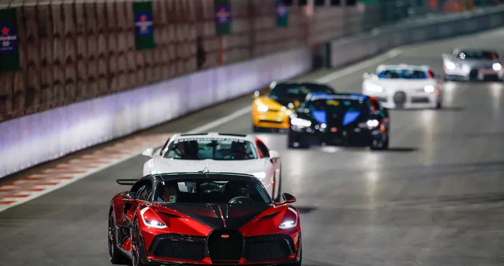 Bugatti: esperienza unica per i clienti sul circuito di Las Vegas F1