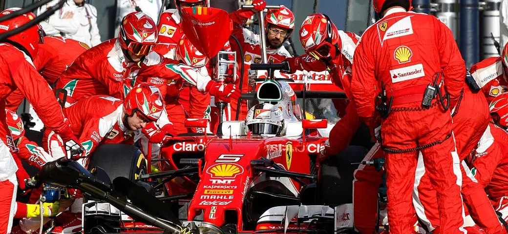 F1 2016: Vettel e la Rossa bruciati... da una rossa