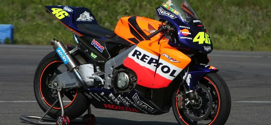 Honda: la RC211V di Rossi si 