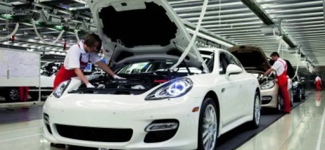 Porsche: è partita la produzione della Panamera