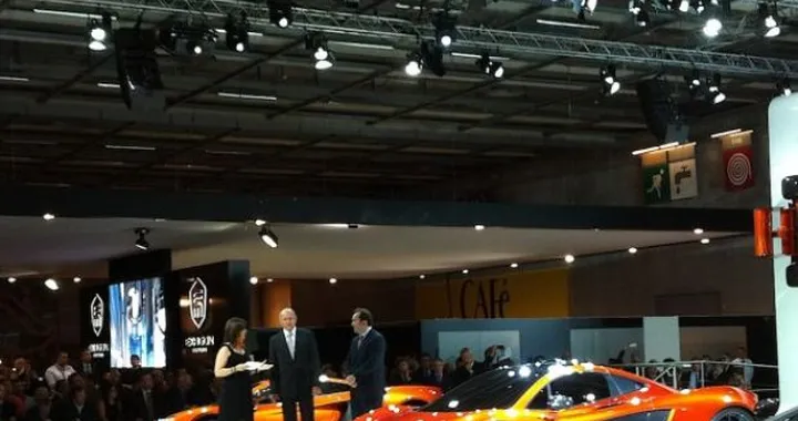 Salone di Parigi 2012 Live: prime immagini sulla McLaren P1 Concept