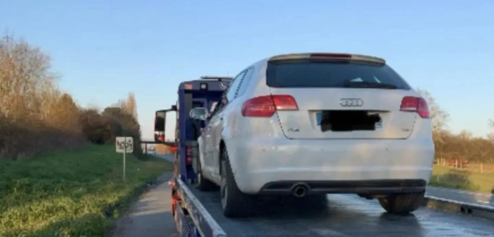 Sfreccia a 180 km/h con l'Audi A3 con limite a 90: veicolo sequestrato