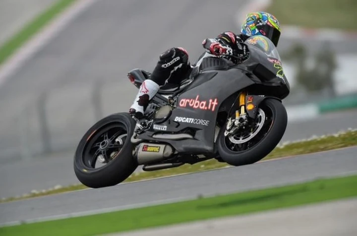 SBK Test Portimao 2015: Day-1 sprecato causa pioggia, caduta per Biaggi [Foto e Video]