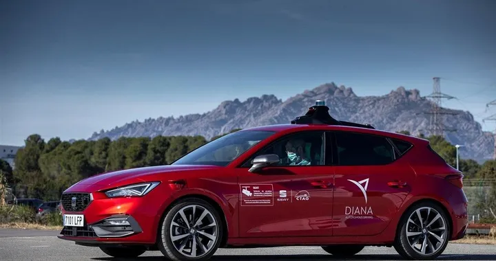 Seat Diana: così Leon assume la guida automatizzata e si controlla con una App, ecco il VIDEO