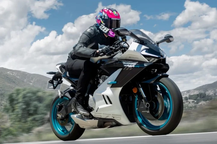 CFMOTO debutta al TT: 675SR-R nella nuova categoria Sportbike