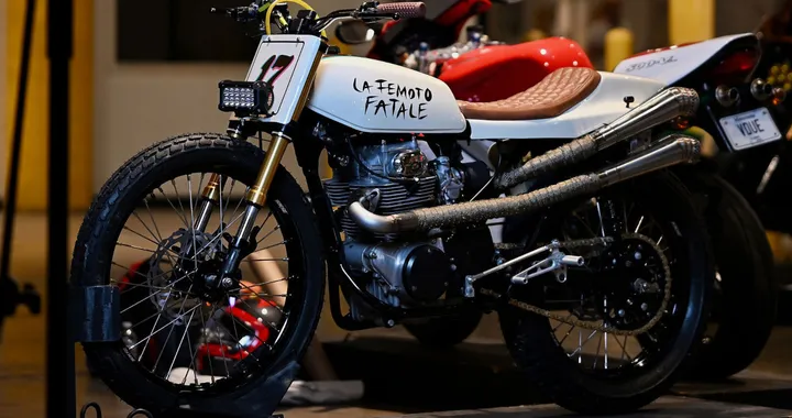 Un progetto, una moto, un sogno: la Femoto Fatale e il suo impatto sociale