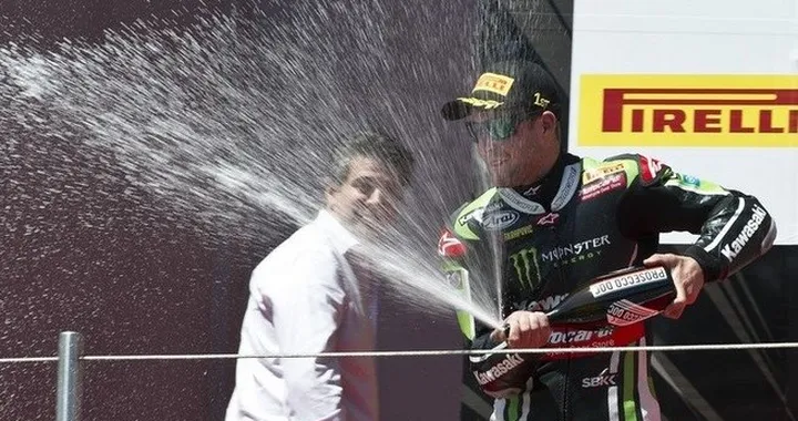 SBK Imola, Rea in trionfo: "Mi godo il momento"