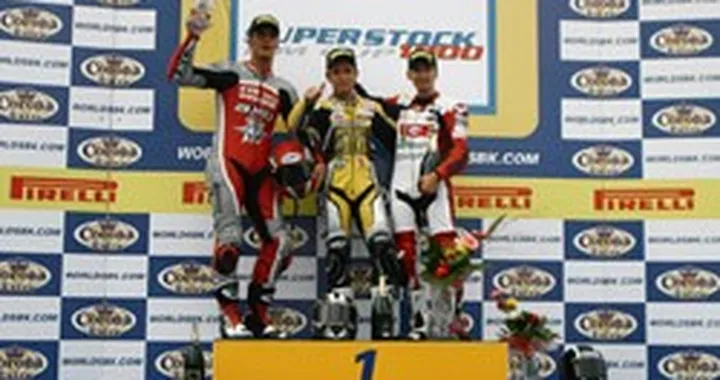 Doppietta MV nella STK1000