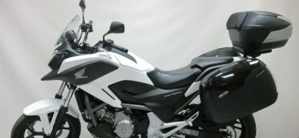 Shad: valigie laterali e topcase per Honda NC700X