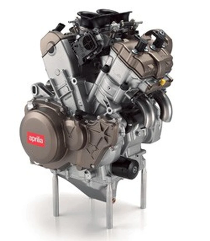 Aprilia V4 Race Machine in pista a Jerez