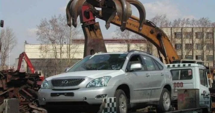 In Russia il divieto di sosta si paga... molto caro!