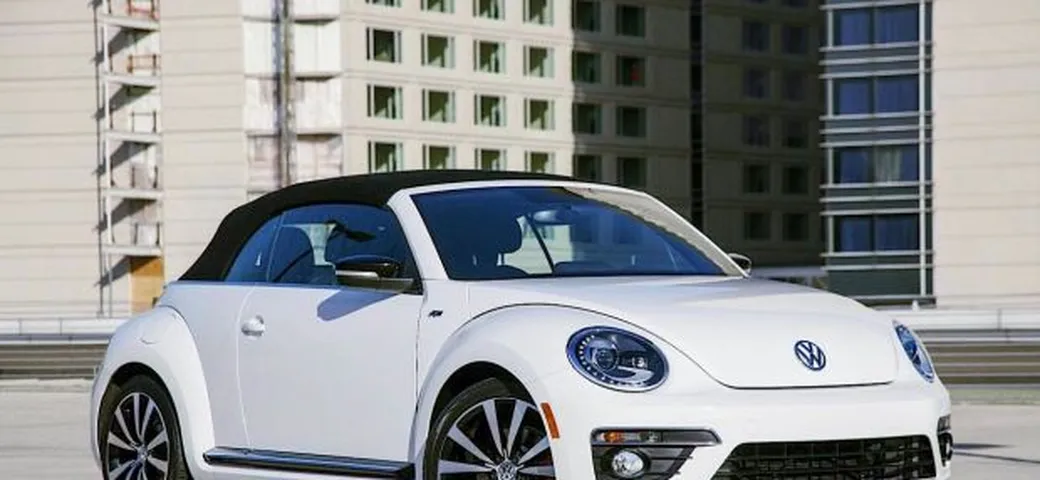 Volkswagen Maggiolino R-Line Cabrio al Salone di Chicago