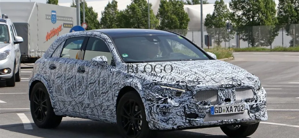 Mercedes GLA 2020: foto spia del muletto