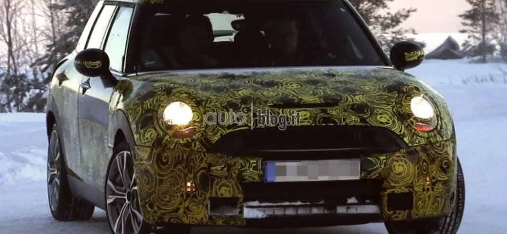 MINI Clubman: foto spia della nuova generazione