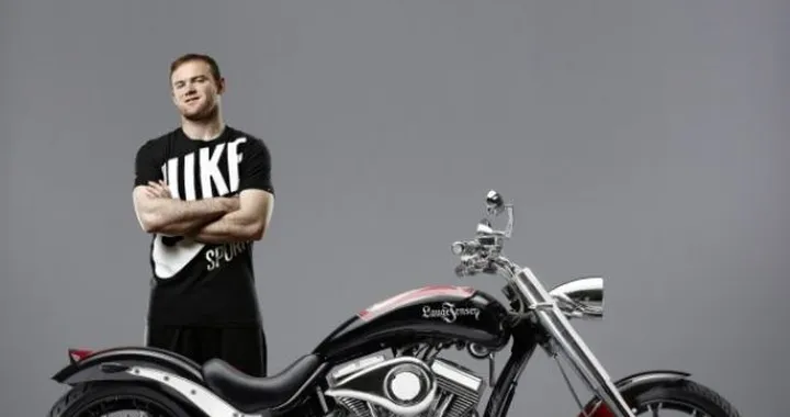 All'asta la Lauge Jensen firmata Wayne Rooney