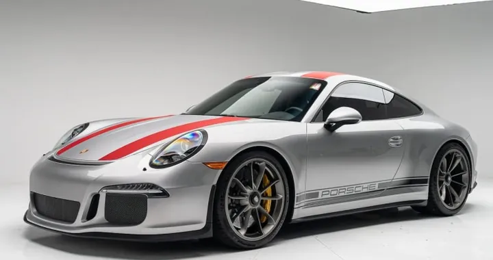 Rara Porsche 911 R in vendita: ha soltanto 3600 miglia all'attivo