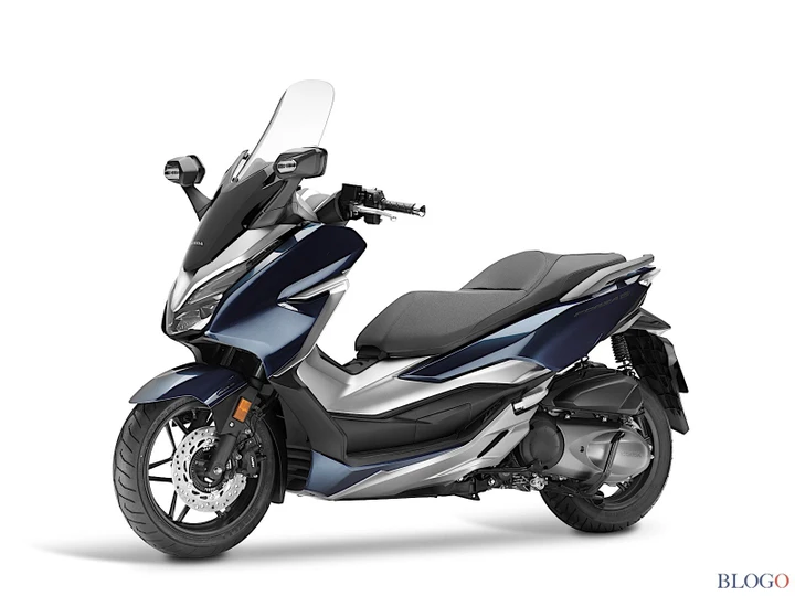 Honda: svelato a Roma il nuovo scooter Forza 300